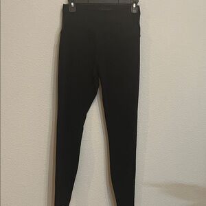 Sleek Black Women's Leggings